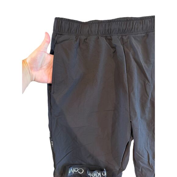 Calvin Klein Performance Men’s Joggers Black Logo Trim Lightweight Pants Size M - Picture 5 of 8